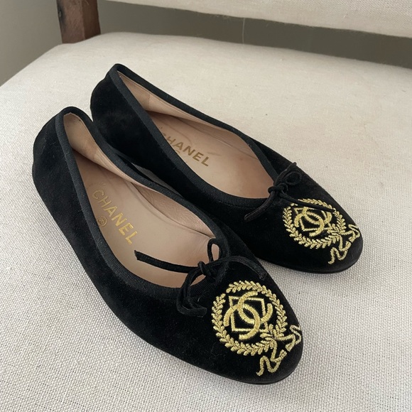 CHANEL Shoes - Vintage Chanel Black Suede Flats
